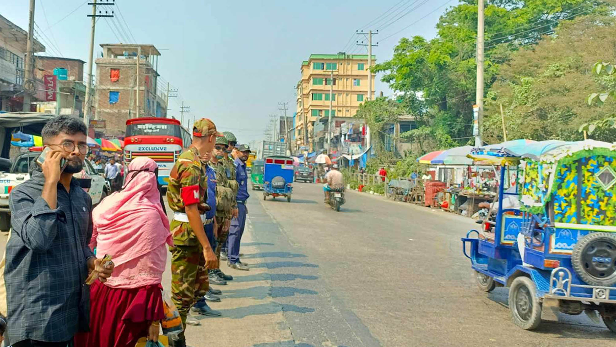 সড়ক-মহাসড়কে সেনা মোতায়েন, নির্বিঘ্ন ঈদযাত্রার উদ্যোগ