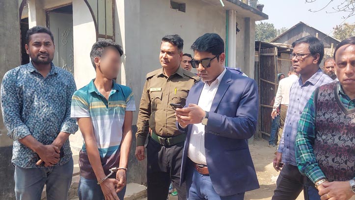 ঠাকুরগাঁওয়ে হামলা চালিয়ে হাতকড়াসহ আসামি ছিনতাই