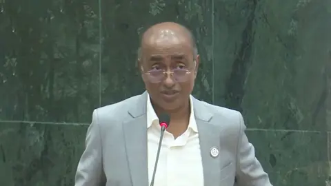 বেনামি গণমাধ্যম থেকে ফটোকার্ড দিয়ে দেশ অস্থিতিশীল করলে ব্যবস্থা নেবে সরকার