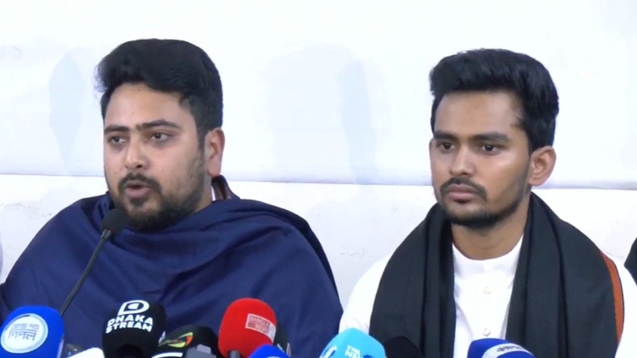 এনসিপিতে যোগ দিলেও নির্বাচনে অংশ নেবেন না আসিফ