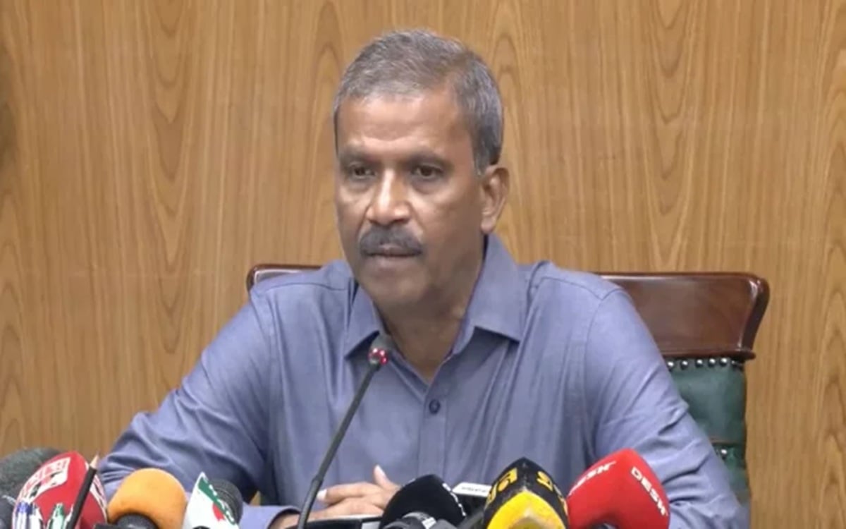 বিজয় দিবসের আগেই জুলাই গণহত্যার বিচার: আইন উপদেষ্টা