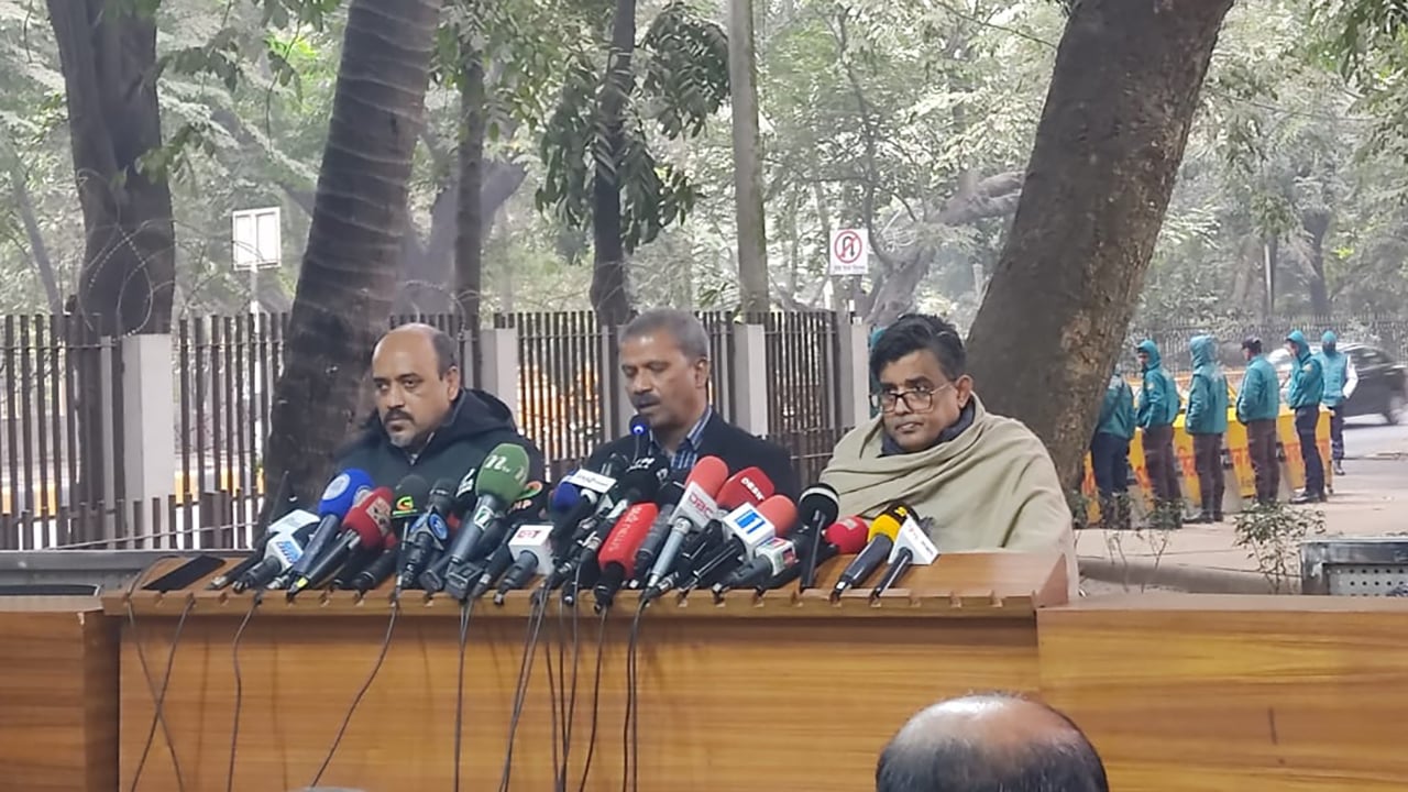 খালেদা জিয়ার মৃত্যুতে ফ্যাসিস্ট হাসিনার দায় আছে: আইন উপদেষ্টা