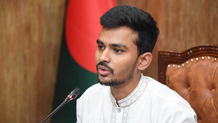 কারসাজি করে এবার মসলার দাম বাড়াতে পারেনি: উপদেষ্টা আসিফ