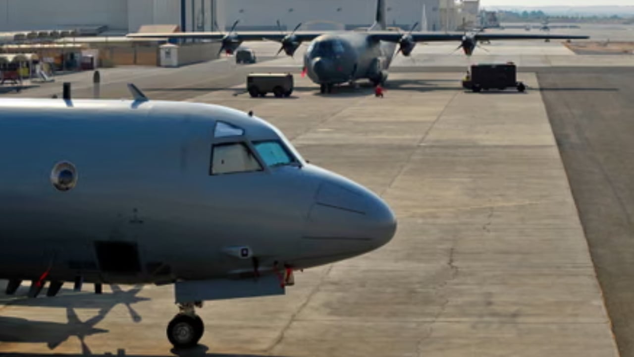 আমিরাতে অস্ট্রেলিয়ার সামরিক ঘাঁটির কাছে ইরানের ক্ষেপণাস্ত্র হামলা