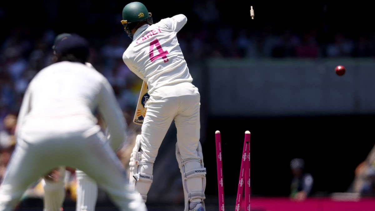 ১৮১ রানে অলআউট অস্ট্রেলিয়া