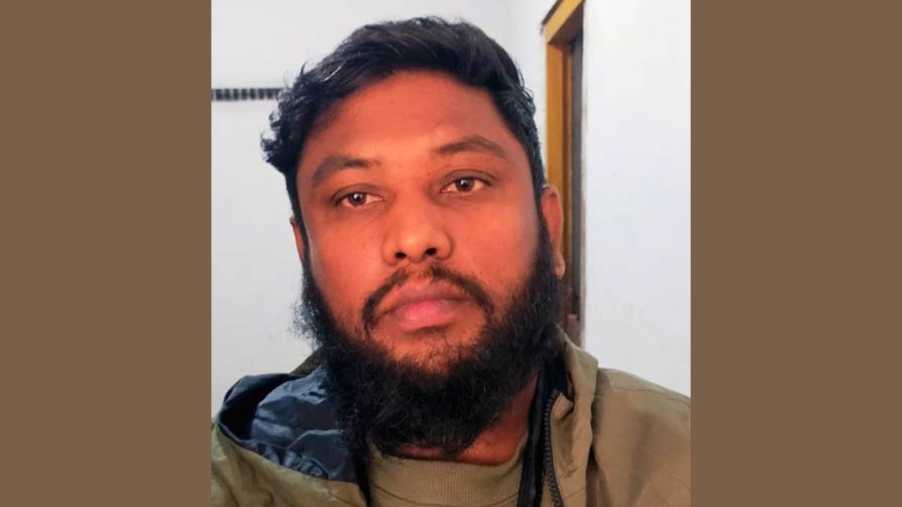 ধুনটে বিএনপির কার্যালয়ে ককটেল হামলা, ছাত্রলীগ নেতা গ্রেপ্তার