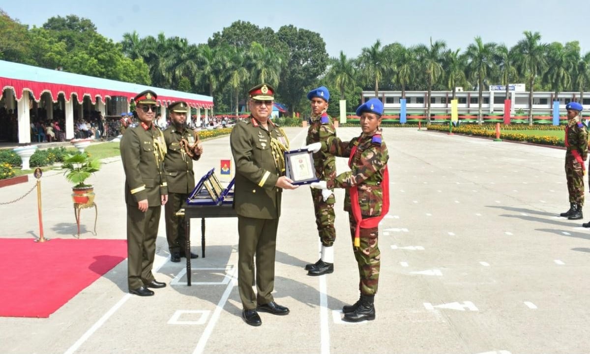 সেনাবাহিনীর দুই রিক্রুট ব্যাচের কুচকাওয়াজ অনুষ্ঠিত