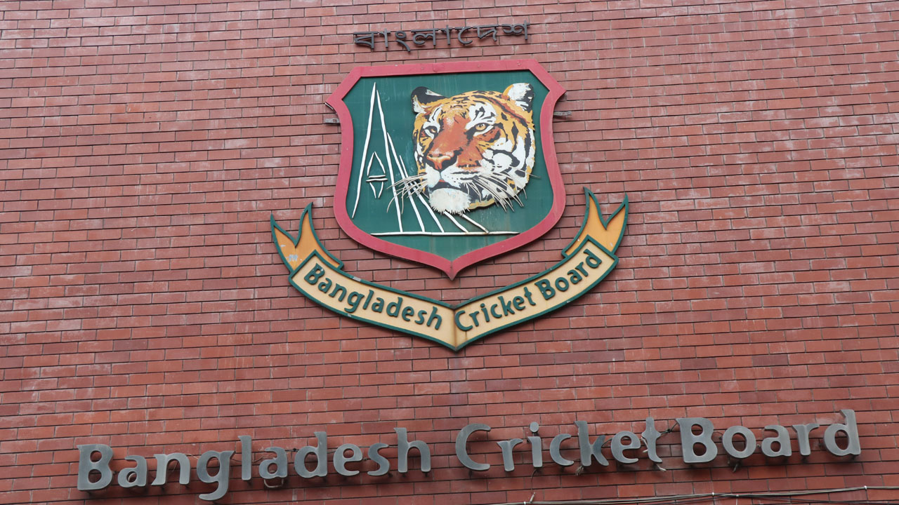 অসমাপ্ত রেখে বোর্ড সভার সমাপ্তি