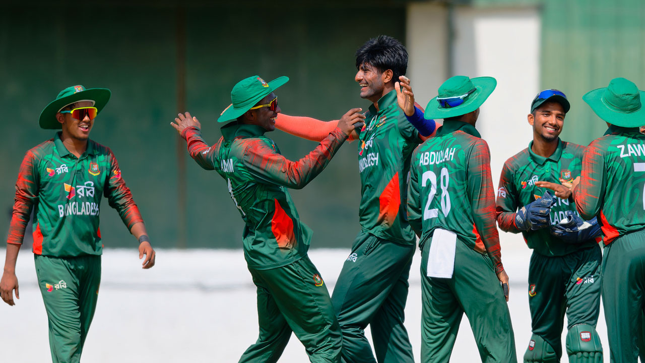 বড় জয়ে সিরিজে এগিয়ে গেল যুবারা