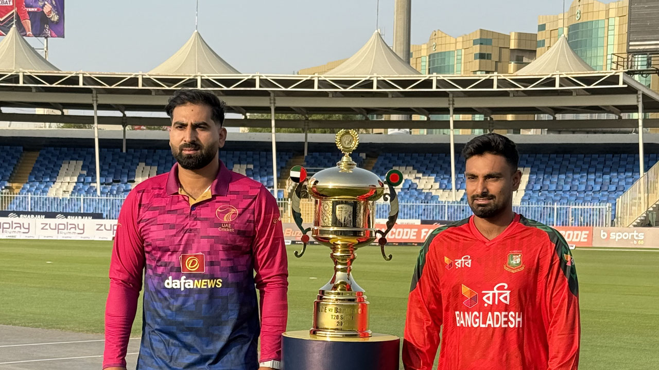 টস হেরে ব্যাটিংয়ে বাংলাদেশ