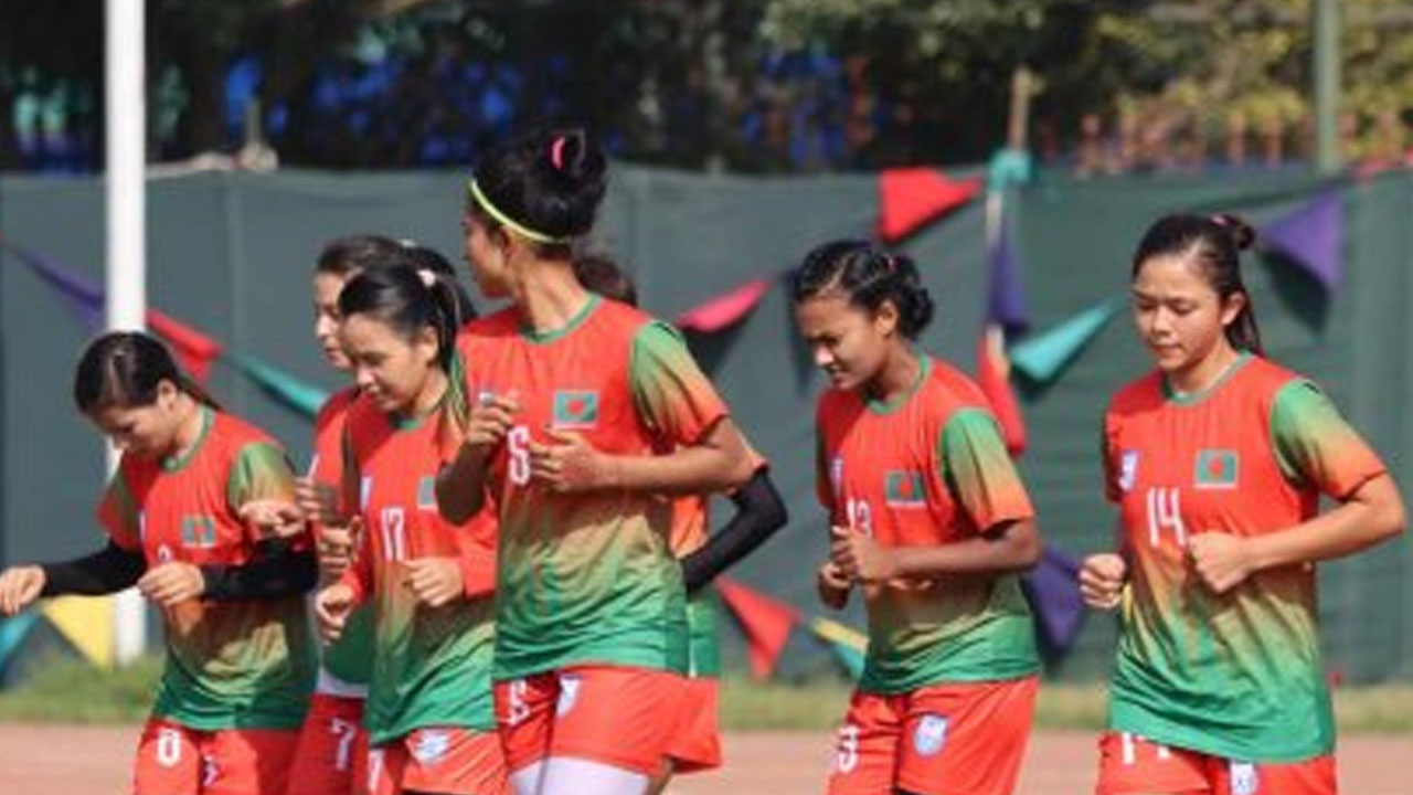 আগামীকাল মাঠে নামছে বাংলাদেশের মেয়েরা