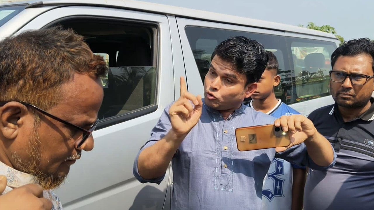 এমপির ভাতিজা পরিচয়ে সাংবাদিকদের গাড়ি আটকে চাঁদা আদায়ের চেষ্টা