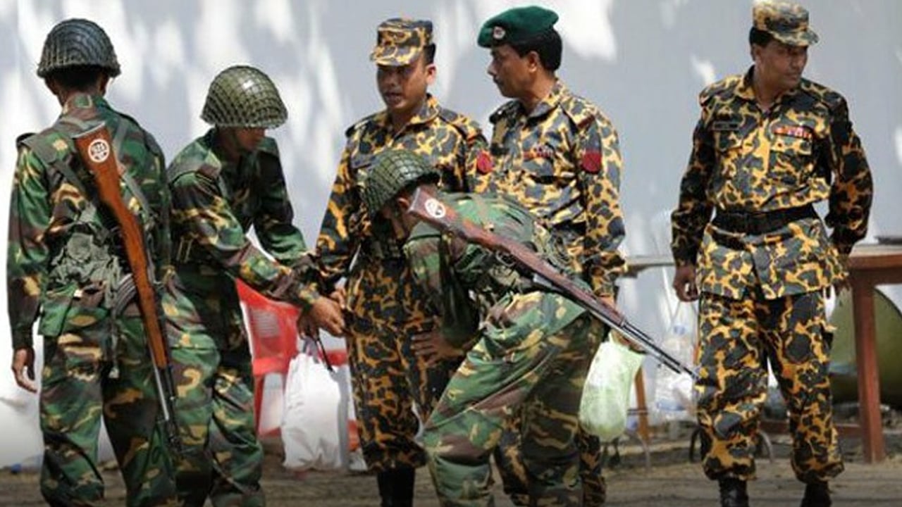 ‘আর্মির বিরুদ্ধে লড়বো, ঐক্যবদ্ধ থাকো’