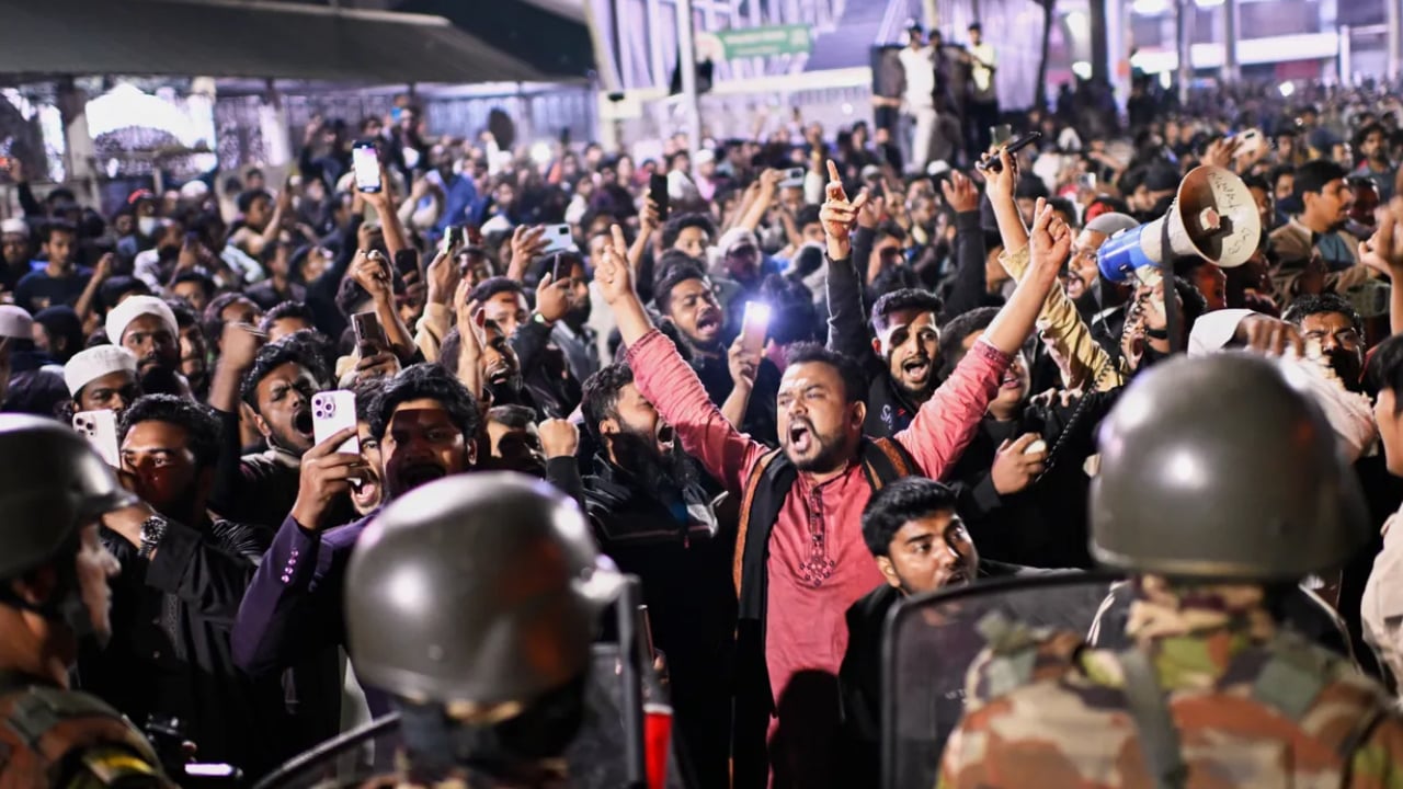 ভারতীয় গণমাধ্যমে হাদির মৃত্যুর খবর