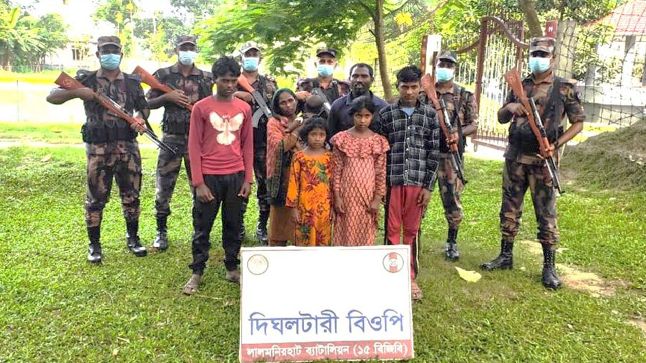 আদিতমারী সীমান্তে সন্দেহভাজন ৭জন আটক