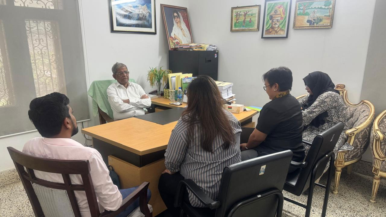 বিএনপি মহাসচিবের সঙ্গে এনফ্রেল প্রতিনিধি দলের বৈঠক
