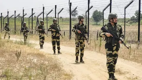 বিএসএফের গুলিতে তিন মাসে ৪ বাংলাদেশি নিহত