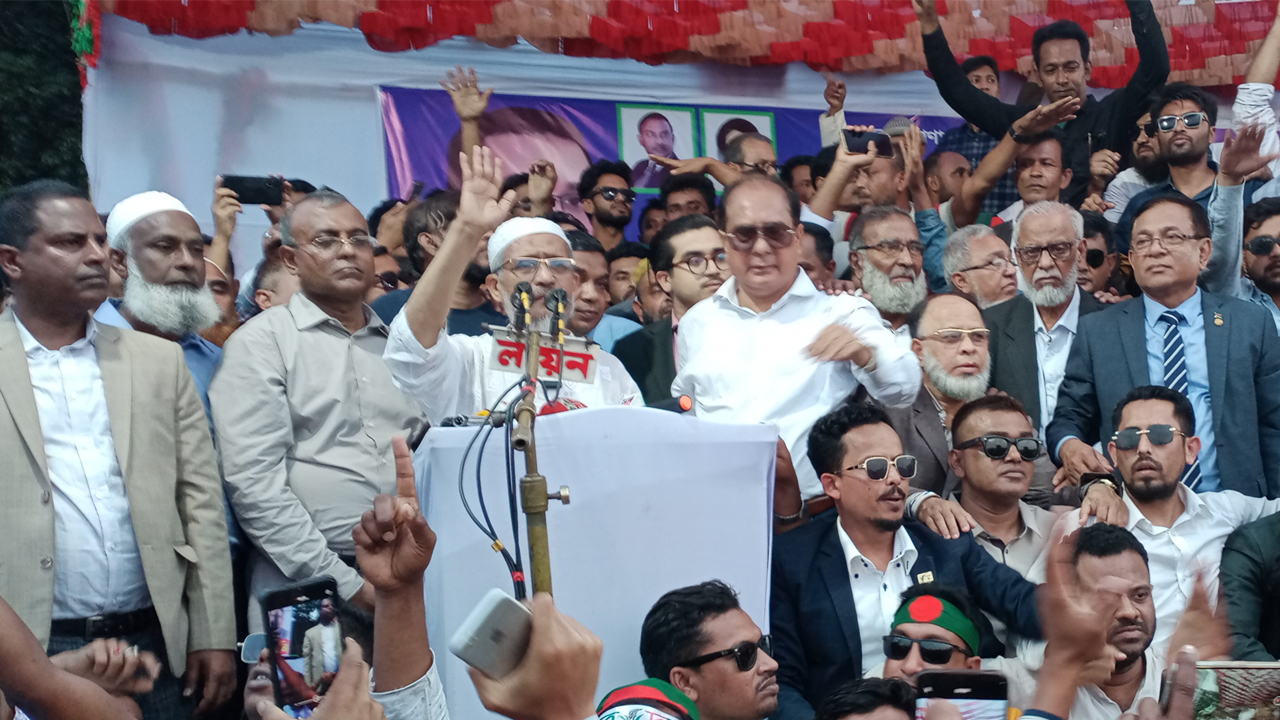 সার্বভৌমত্ব রক্ষায় জীবন বাজি রাখতে প্রস্তুত: বাবর