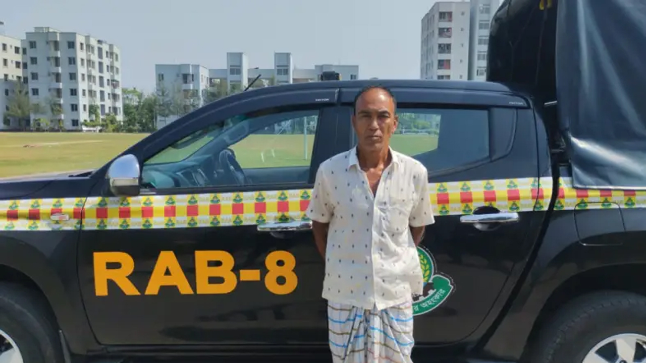 মসজিদে ঢুকে তিন ভাইকে হত্যা, প্রধান আসামিসহ গ্রেপ্তার ২