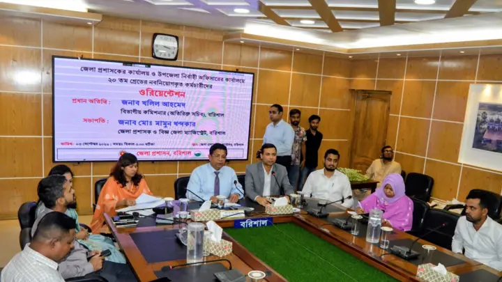 টাকার বিনিময়ে চাকরি দেওয়া প্রমাণ হলে পদত্যাগ করব: বিভাগীয় কমিশনার