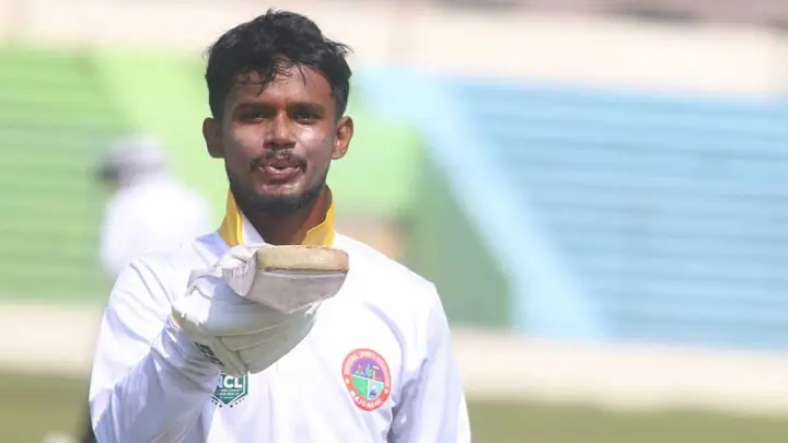 নাঈমের ডাবল সেঞ্চুরির দিনে আবরারের রেকর্ডগড়া ফিফটি 