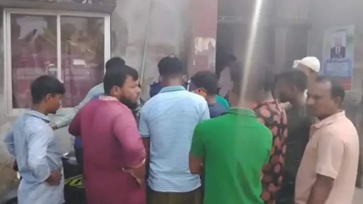 কেন্দুয়ায় দুই মোটরসাইকেলের সংঘর্ষে বাবা-ছেলের মৃত্যু