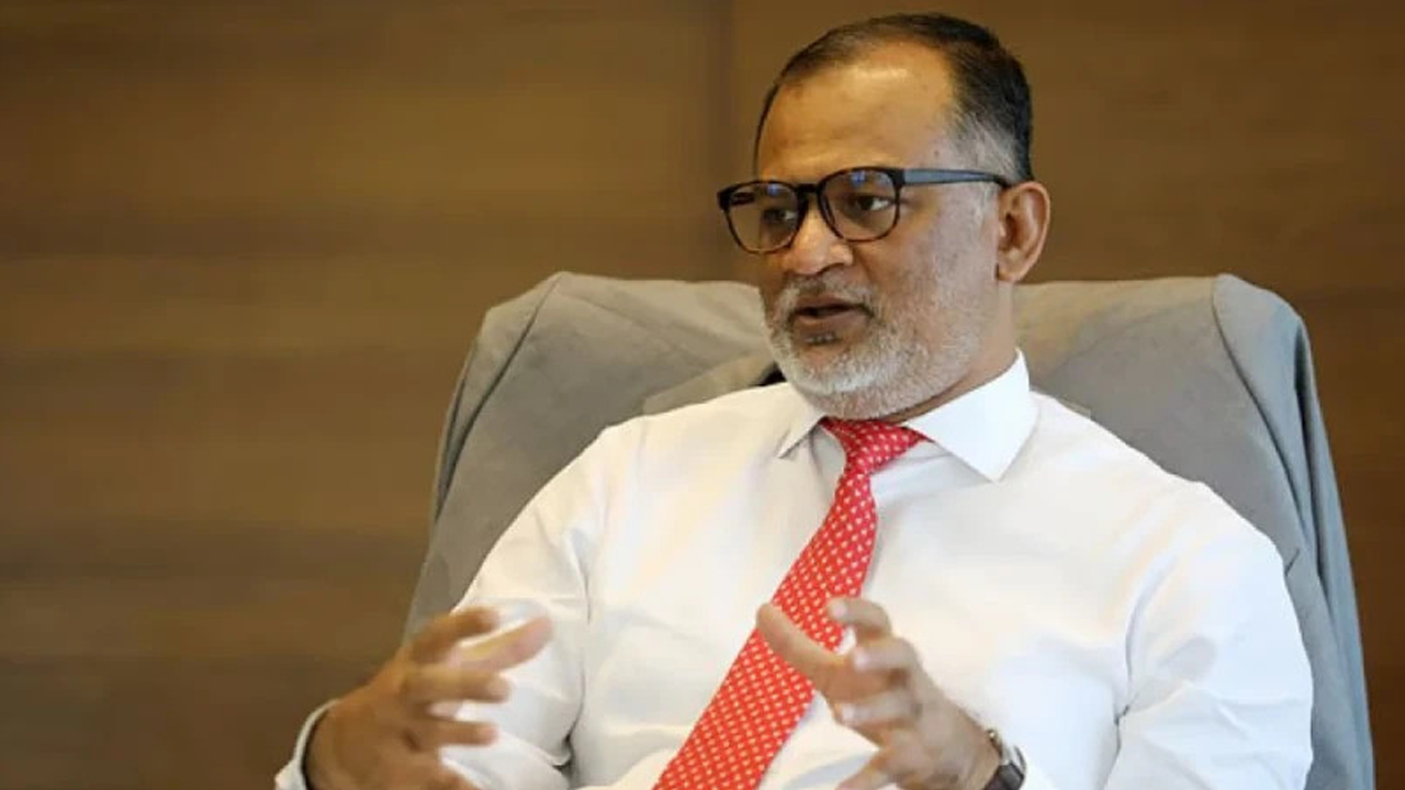 বিমানের চেয়ারম্যানের পদ থেকে অব্যাহতি নিয়েছেন উপদেষ্টা শেখ বশিরউদ্দীন