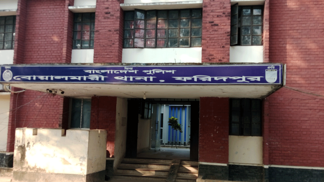 বোয়ালমারীতে কিশোরী ধর্ষণ মামলার আসামি গ্রেপ্তার