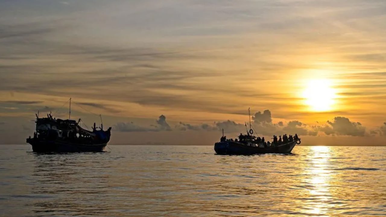 ভারত মহাসাগরে নৌকাডুবিতে বাংলাদেশিসহ নিখোঁজ ২৫০