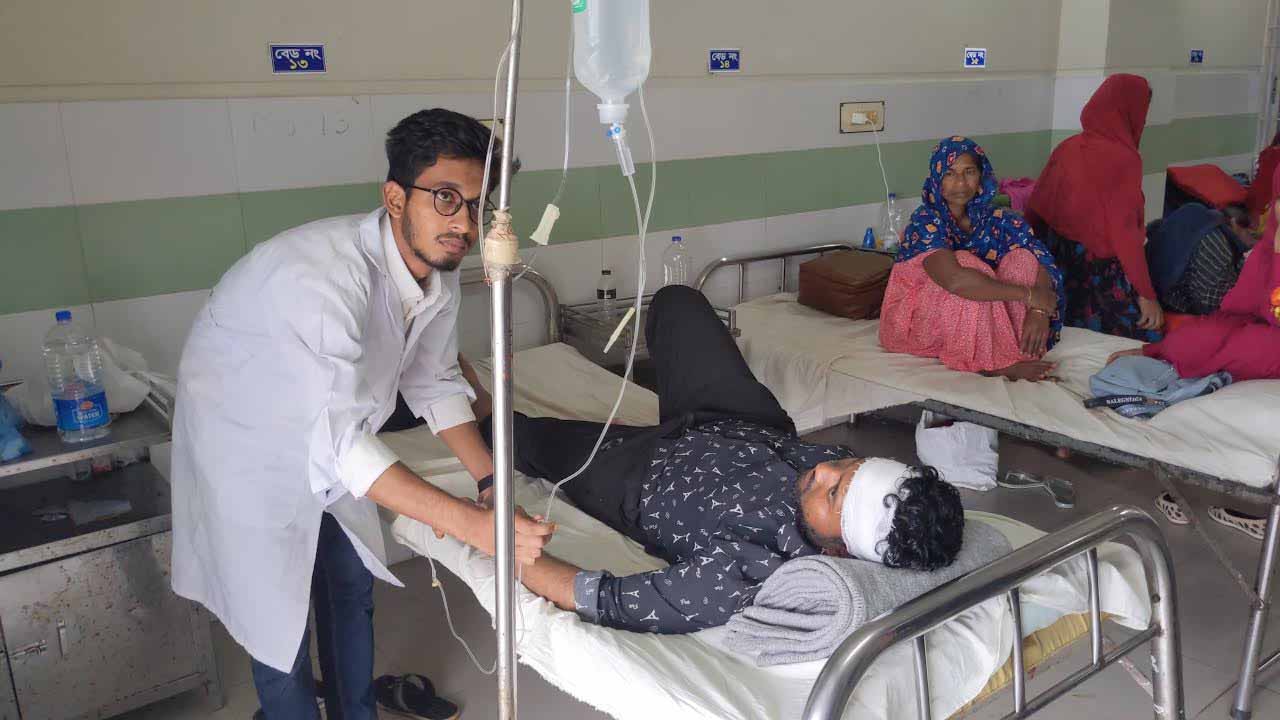 বাগেরহাটে বৈষম্যবিরোধী ছাত্র নেতার ওপর হামলা