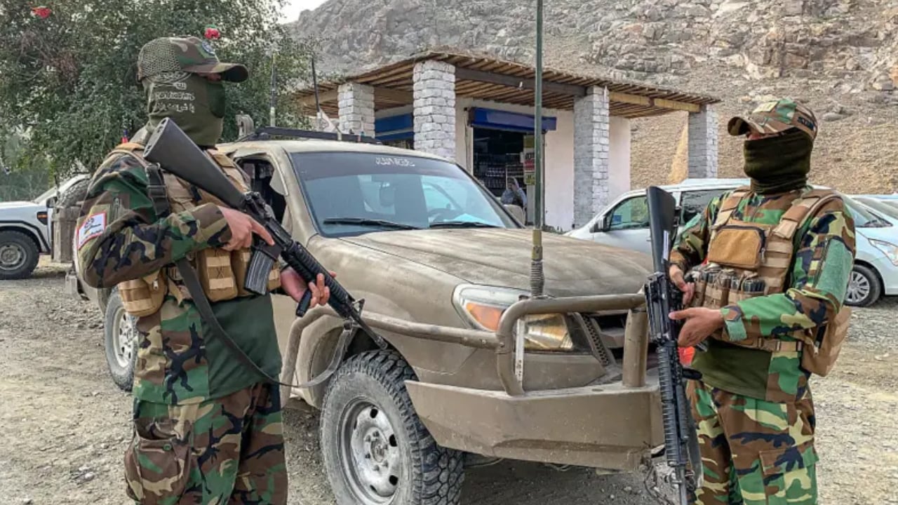 পাক-আফগান সীমান্ত ক্রসিংয়ে গুলির শব্দ, মর্টার হামলা