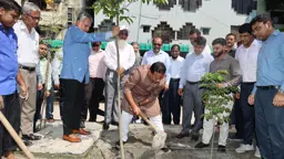 সেতু ভবনে বৃক্ষরোপণ ও নবনির্মিত অডিটোরিয়ামের উদ্বোধন
