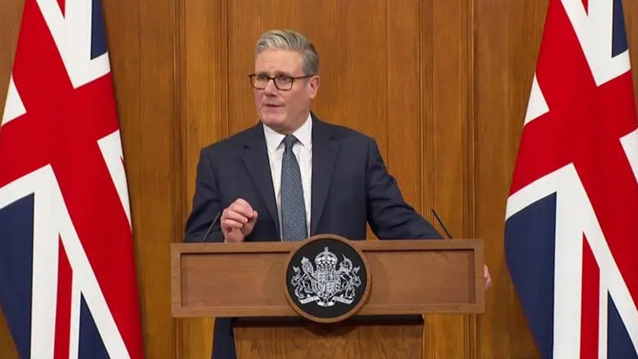 যুক্তরাষ্ট্র-ইসরাইলের হামলায় যুক্ত না হওয়ার সিদ্ধান্তে অটল ব্রিটিশ প্রধানমন্ত্রী