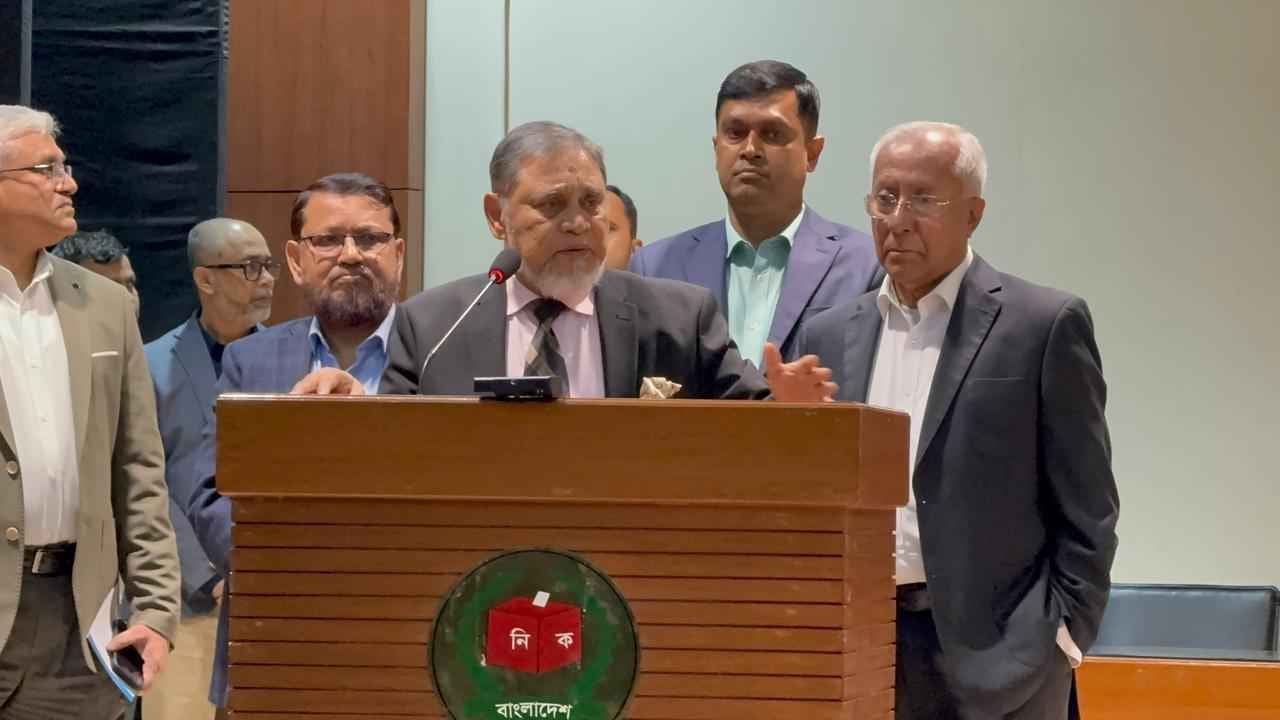 পোস্টাল ব্যালট সফল হলে বিশ্বে বাংলাদেশের নাম উজ্জ্বল হবে: সিইসি