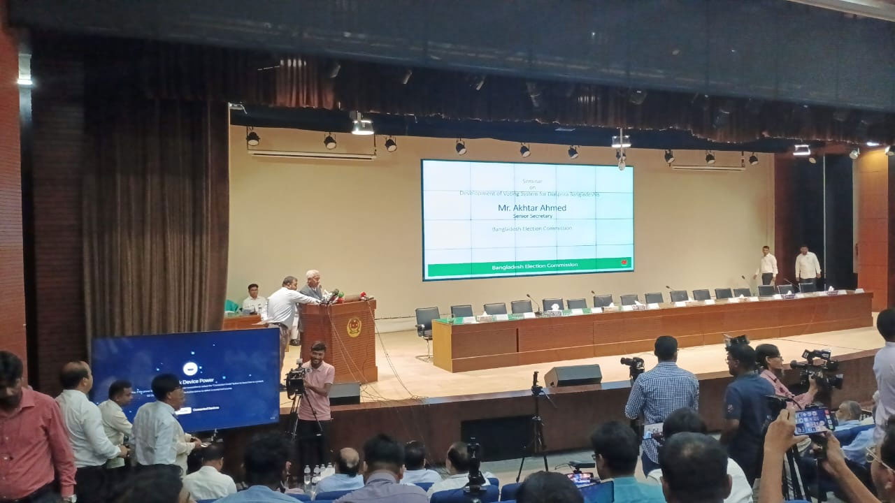 রাজনৈতিক সমর্থন ছাড়া প্রবাসীদের ভোটদান ভেস্তে যাবে: সিইসি