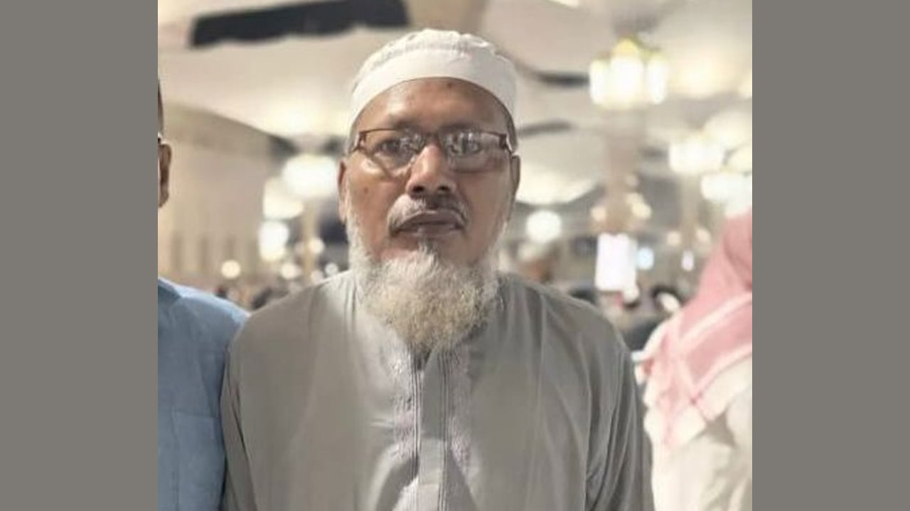 স্বামীর লাশ দেখেই মৃত্যু স্ত্রীর