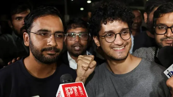 জামিনের এক দিন পর ককরোচ নেতাদের ডেকে পাঠাল দিল্লি পুলিশ