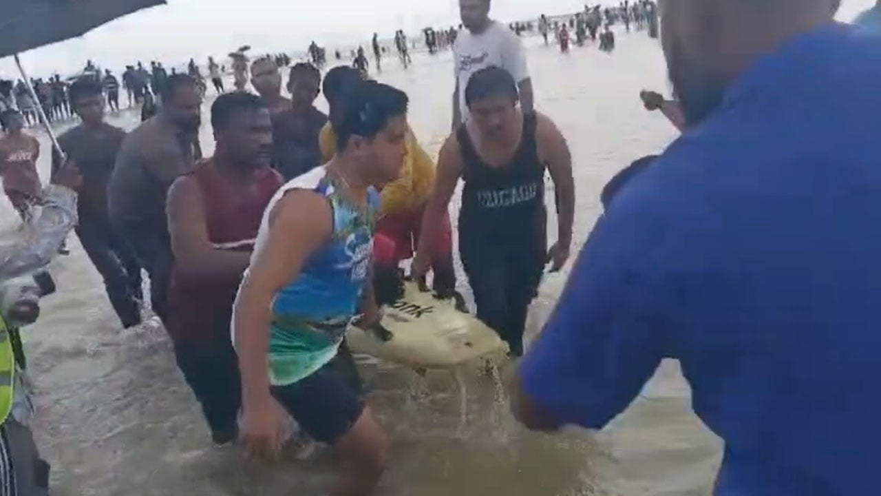 কক্সবাজার সৈকতের সুগন্ধা পয়েন্টে গোসলে নেমে তরুণের মৃত্যু