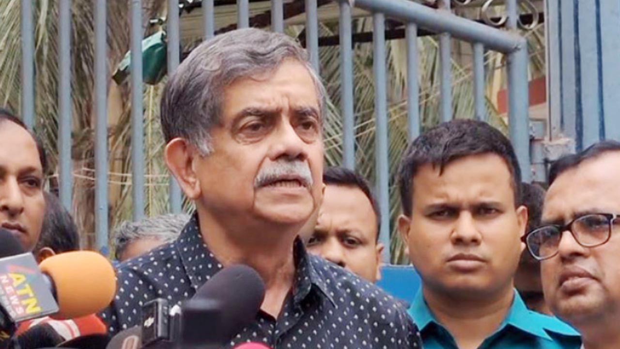 কুয়েটে শিক্ষার্থীদের অনশন প্রত্যাহারের অনুরোধ শিক্ষা উপদেষ্টার