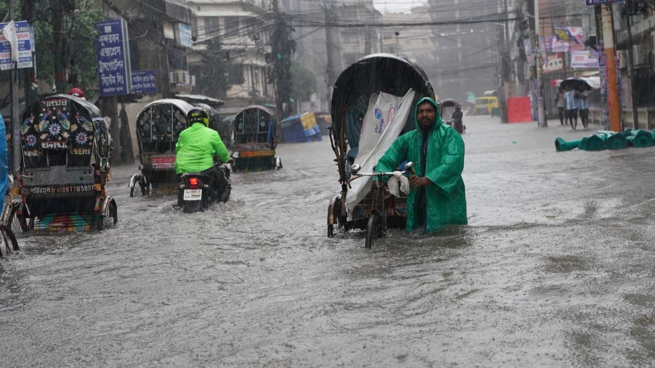 চট্টগ্রামে প্রতি বর্ষায় ডুবছে সেই ২৫ এলাকা