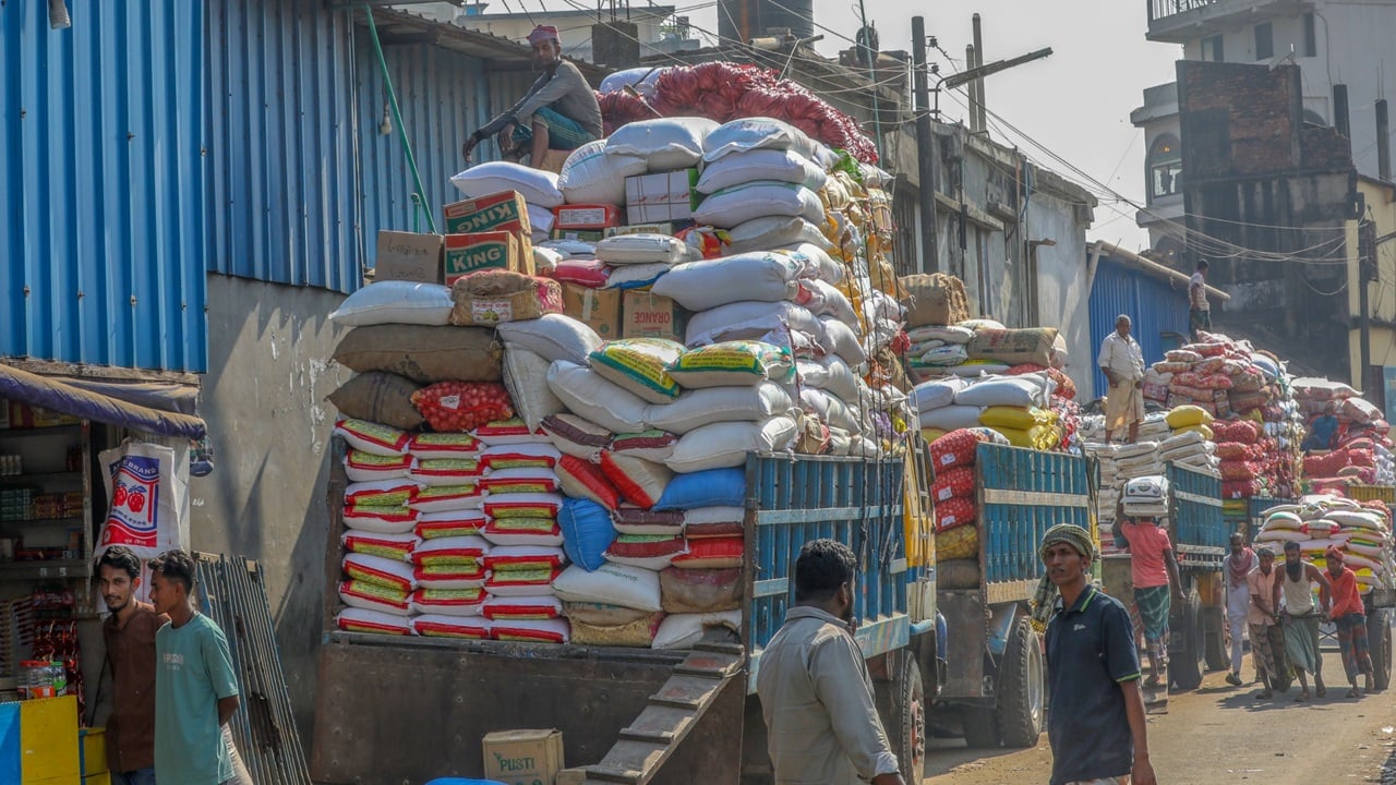 রেকর্ড আমদানি তবু রমজানে নিত্যপণ্যের বাজার অস্থির