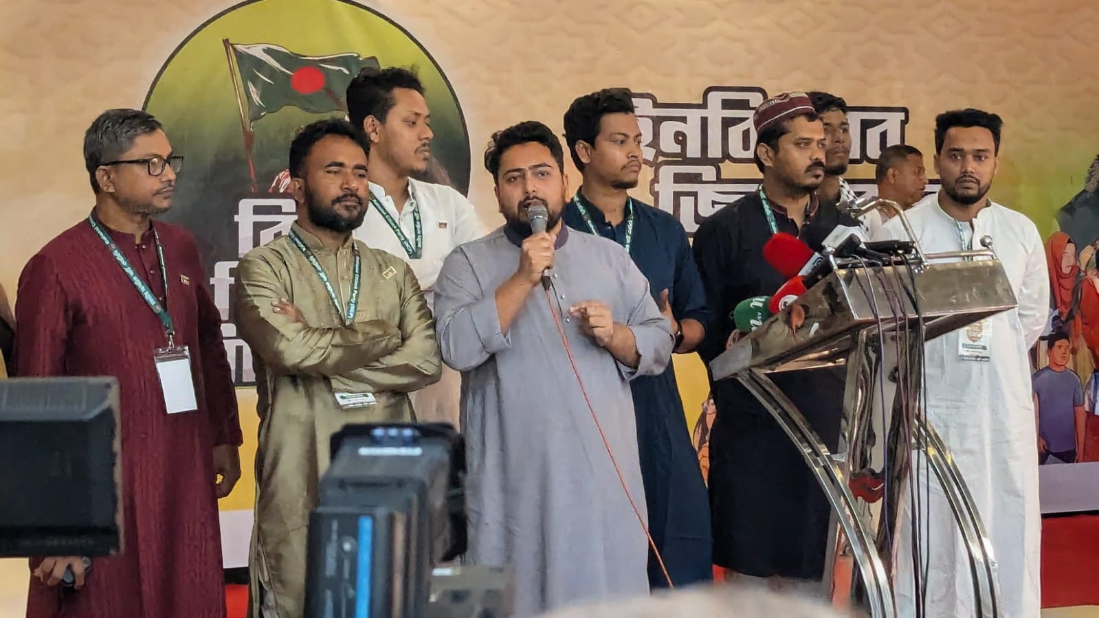 গণভোটের রায় অস্বীকার করা হলে পরিণতি ভয়াবহ হবে: নাহিদ