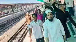 ট্রেন ছাড়তে কয়েক ঘণ্টা দেরি হওয়ায় চট্টগ্রামে যাত্রীদের বিক্ষোভ, স্টেশন মাস্টার অবরুদ্ধ