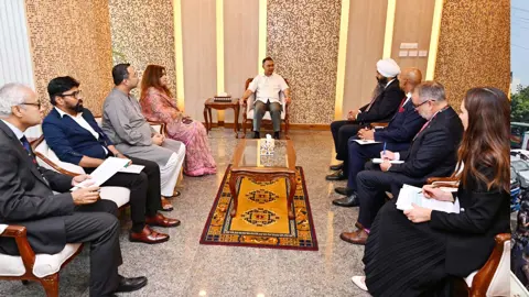 প্রধানমন্ত্রীর সঙ্গে কানাডার আন্তর্জাতিক উন্নয়নবিষয়ক প্রতিমন্ত্রীর সাক্ষাৎ
