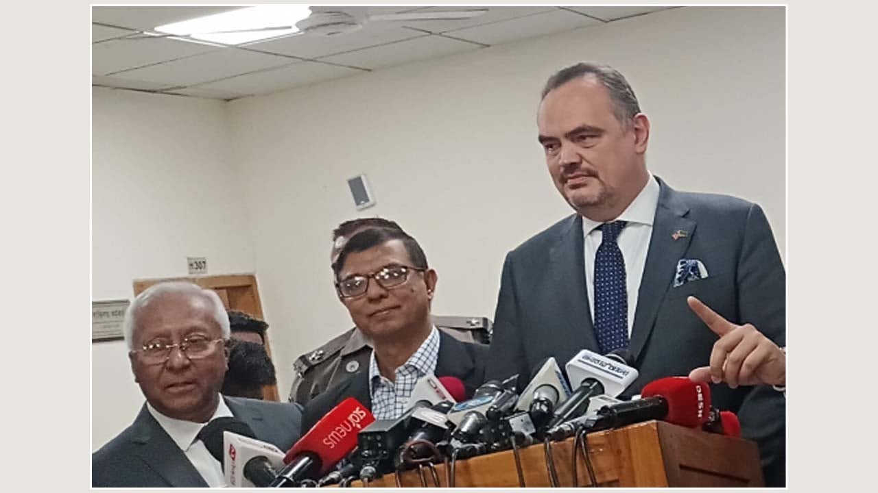 যুক্তরাষ্ট্র কোনো বিশেষ দলের পক্ষে নয়, জনগণের পক্ষে