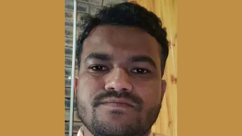 দক্ষিণ আফ্রিকায় সন্ত্রাসীদের গুলিতে চাঁদপুরের যুবক নিহত