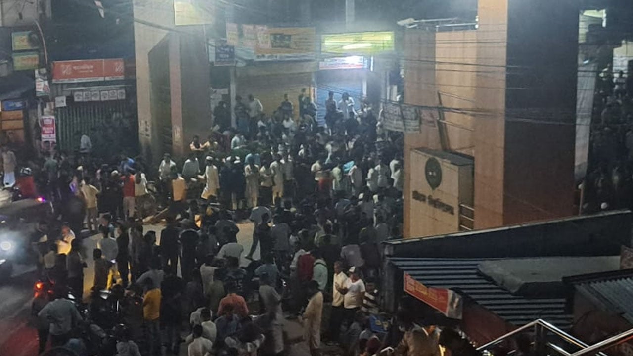 চলছে চাকসুর ভোট গণনা, মুখোমুখি শিবির–ছাত্রদল
