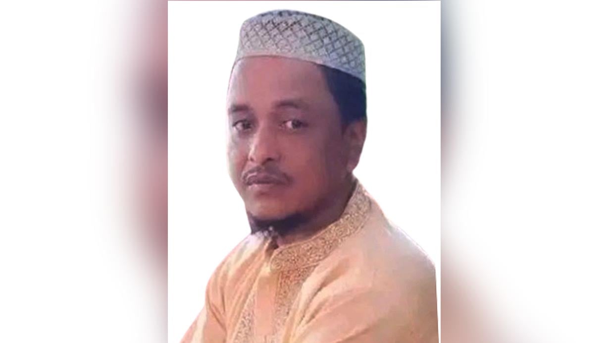 হাজীগঞ্জে তুচ্ছ ঘটনার জেরে যুবককে পিটিয়ে হত্যা