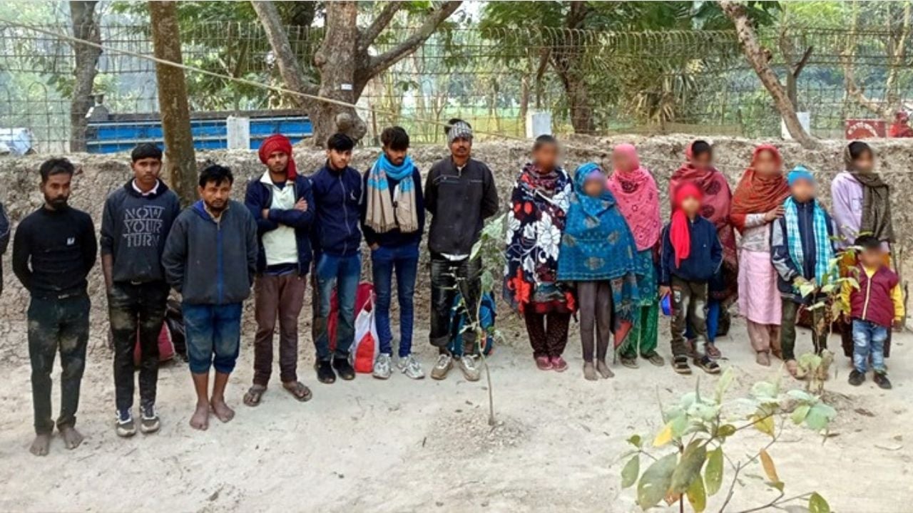 চাঁপাইনবাবগঞ্জ সীমান্তে নারী ও শিশুসহ ১৭ জনকে পুশ-ইন