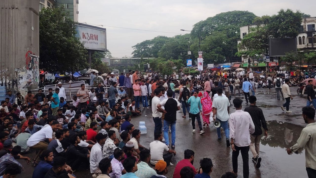 হত্যাকারীদের দ্রুত গ্রেপ্তার না করলে বৃহত্তর কর্মসূচি: ছাত্রদল সভাপতি